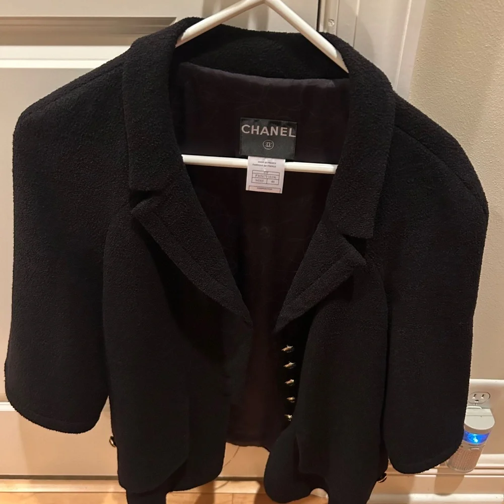 Chanel black wool blazer